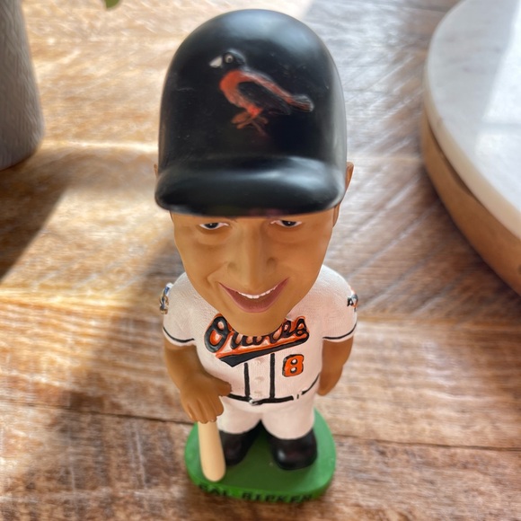 Limited Edition Cal Ripken Jr. Bobble Head - Picture 5 of 5